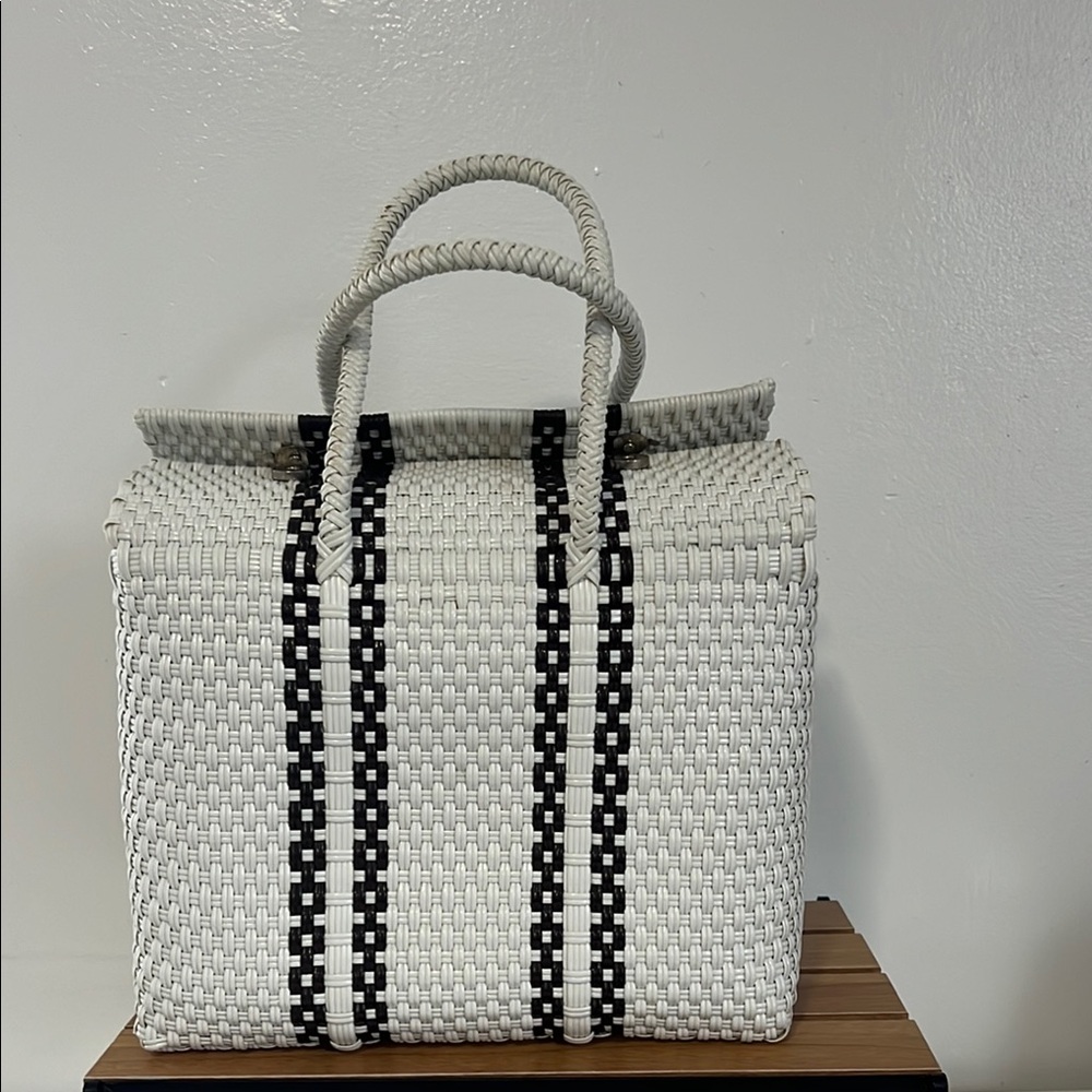 Chic White and Black Textured Tote Bag with Bold Stripes